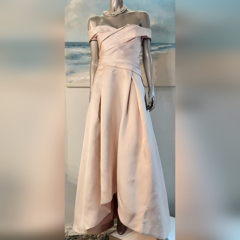 ^□$5,000 J. MENDEL SILK BLUSH PINK  SILK RUNWAY GOWN DRESS US 12